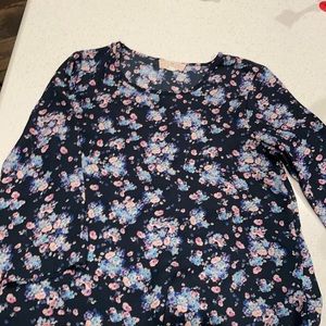 Cute floral top